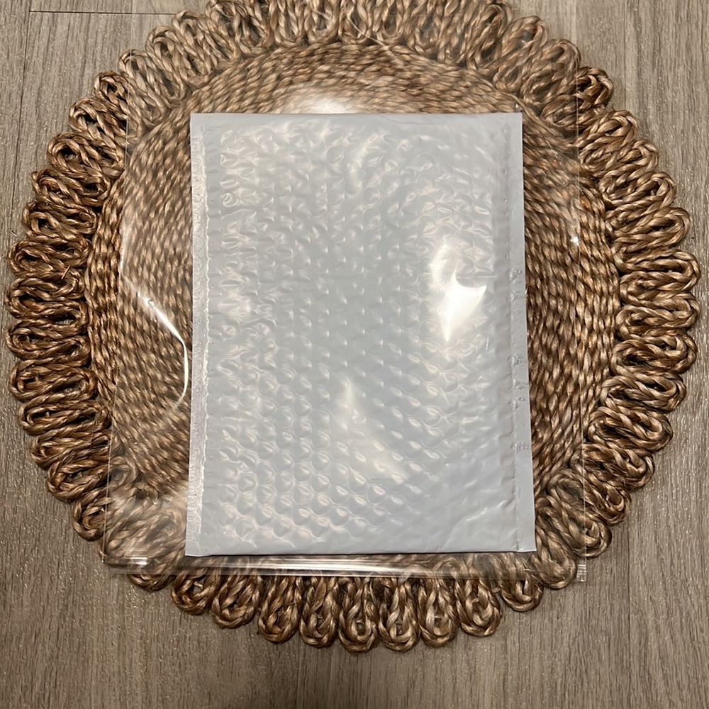 PADDED POLY MAILERS (10)